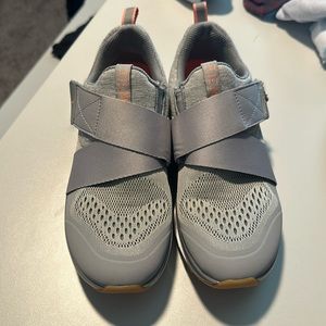 Women’s tiem cycle shoes